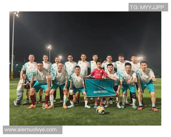 足球明星9号球衣的传奇故事与背后不为人知的奋斗历程 足球明星9号球衣的传奇故事与背后不为人知的奋斗历程